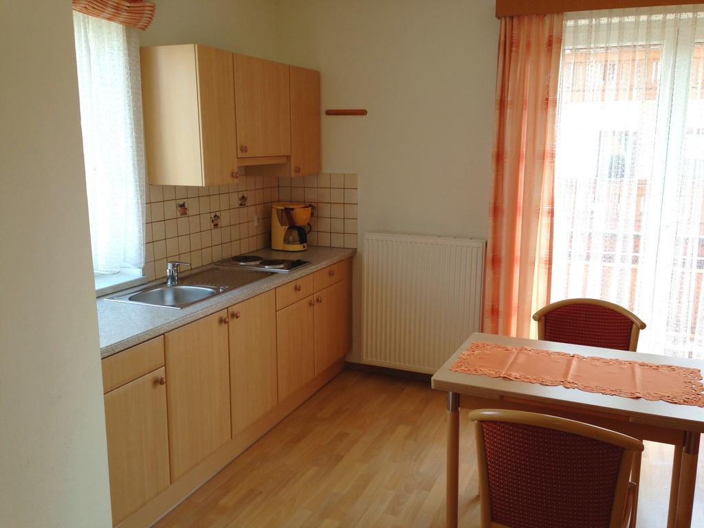Gastehaus Sapetschnig Apartment Faak am See Bilik gambar
